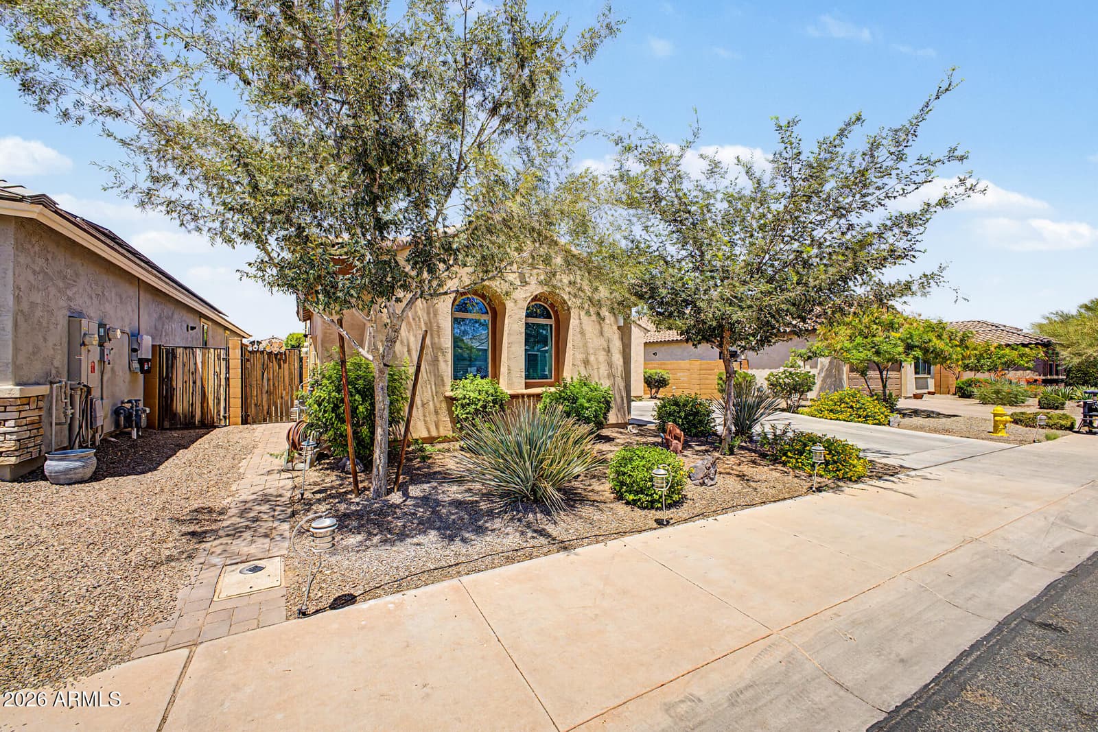 26070 W MATTHEW Drive, Buckeye, AZ 85396 — photo 2 of 25