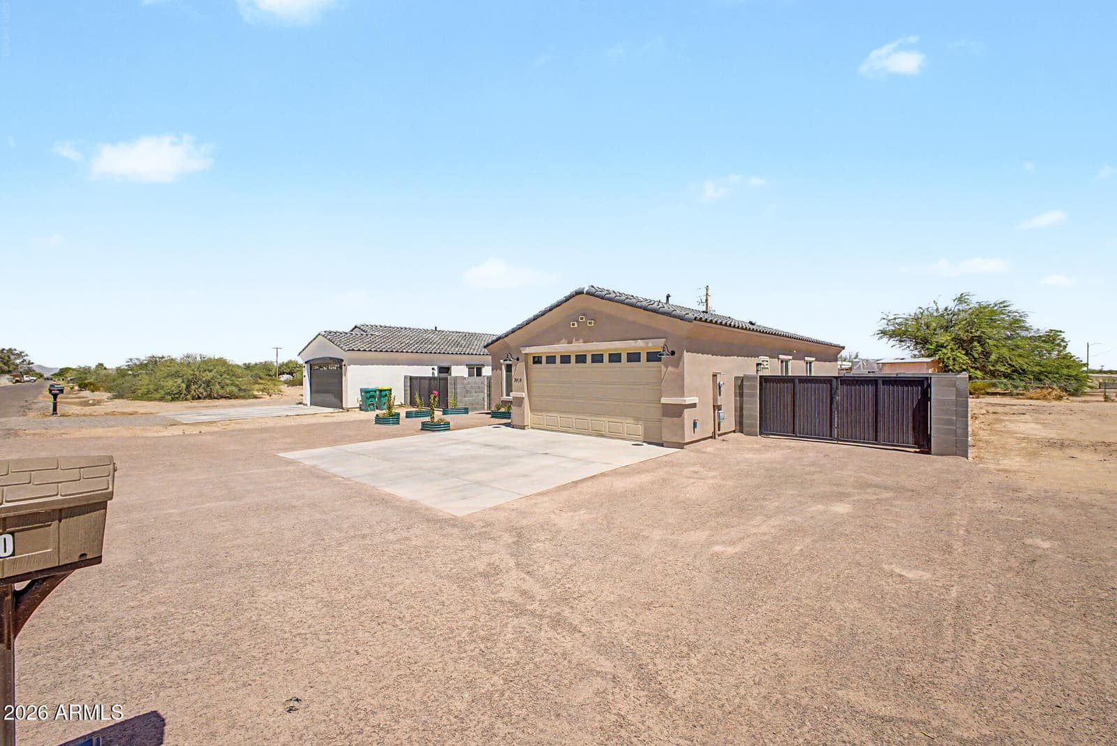 3010 W COLUSA Drive, Eloy, AZ 85131 — photo 5 of 31