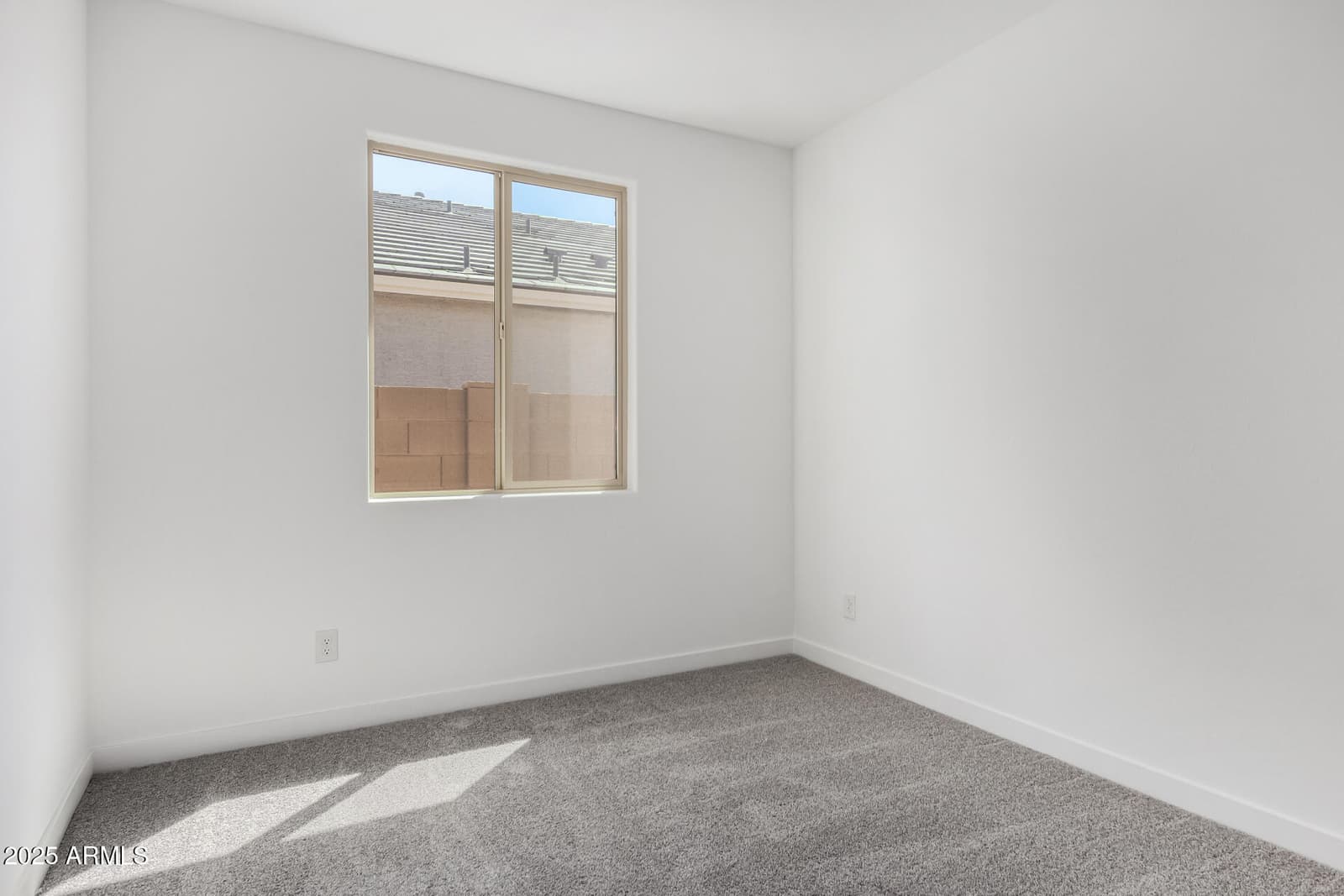 8331 N 53rd Drive, Glendale, AZ 85302 — photo 15 of 32