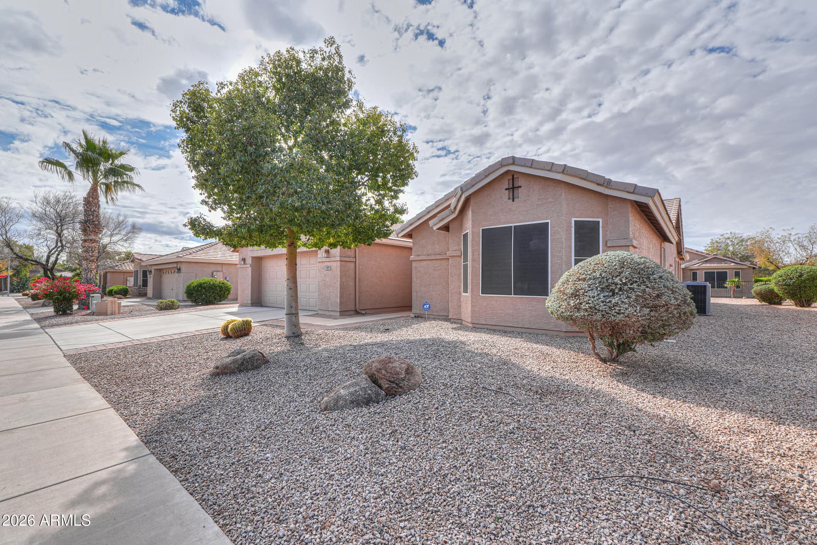 137 S LOS CIELOS Lane, Casa Grande, AZ 85194 — photo 2 of 51