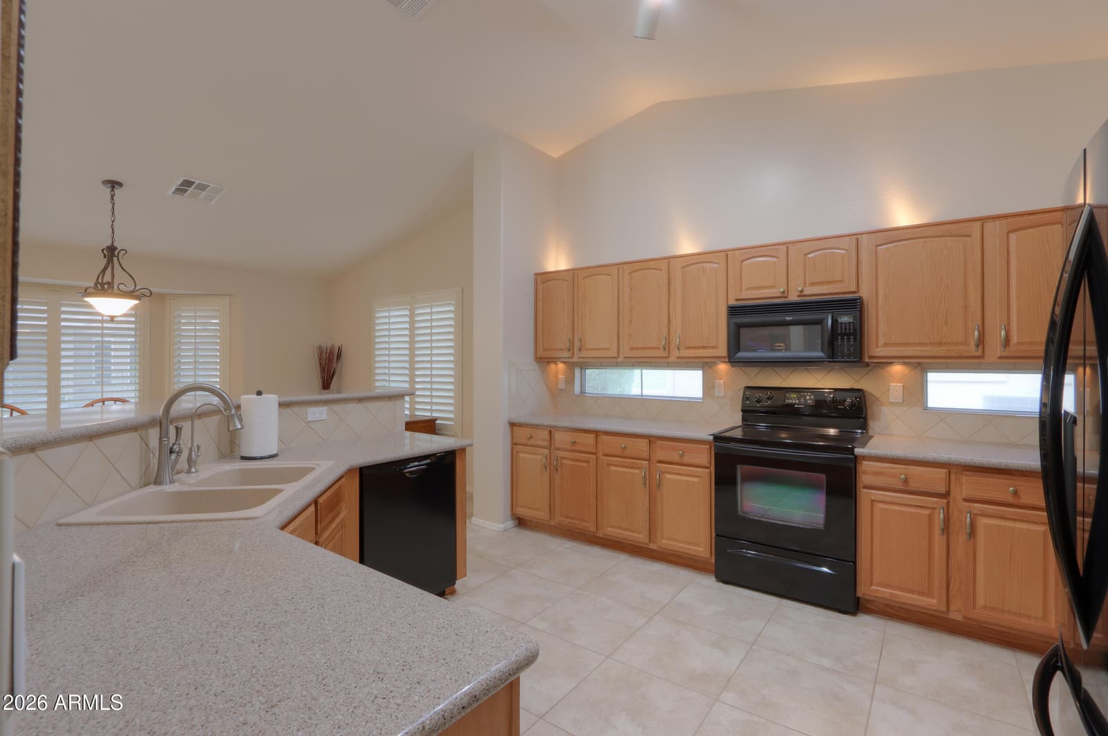137 S LOS CIELOS Lane, Casa Grande, AZ 85194 — photo 12 of 51