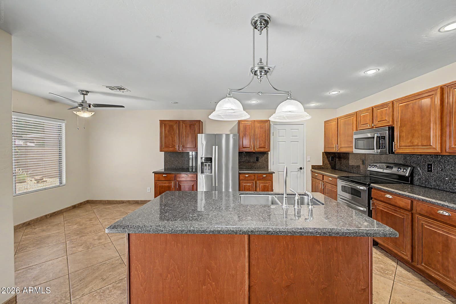2071 E 36th Avenue, Apache Junction, AZ 85119 — photo 16 of 43