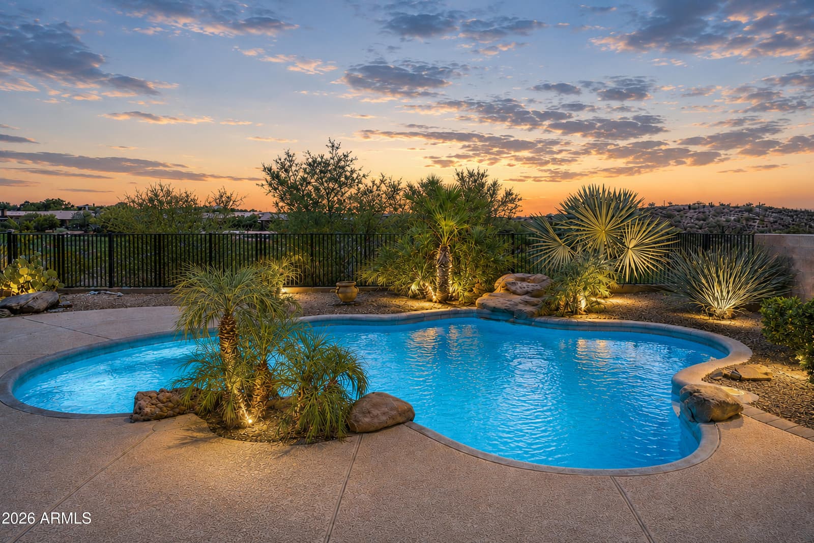 9031 N BROKEN BOW, Fountain Hills, AZ 85268 — photo 2 of 39