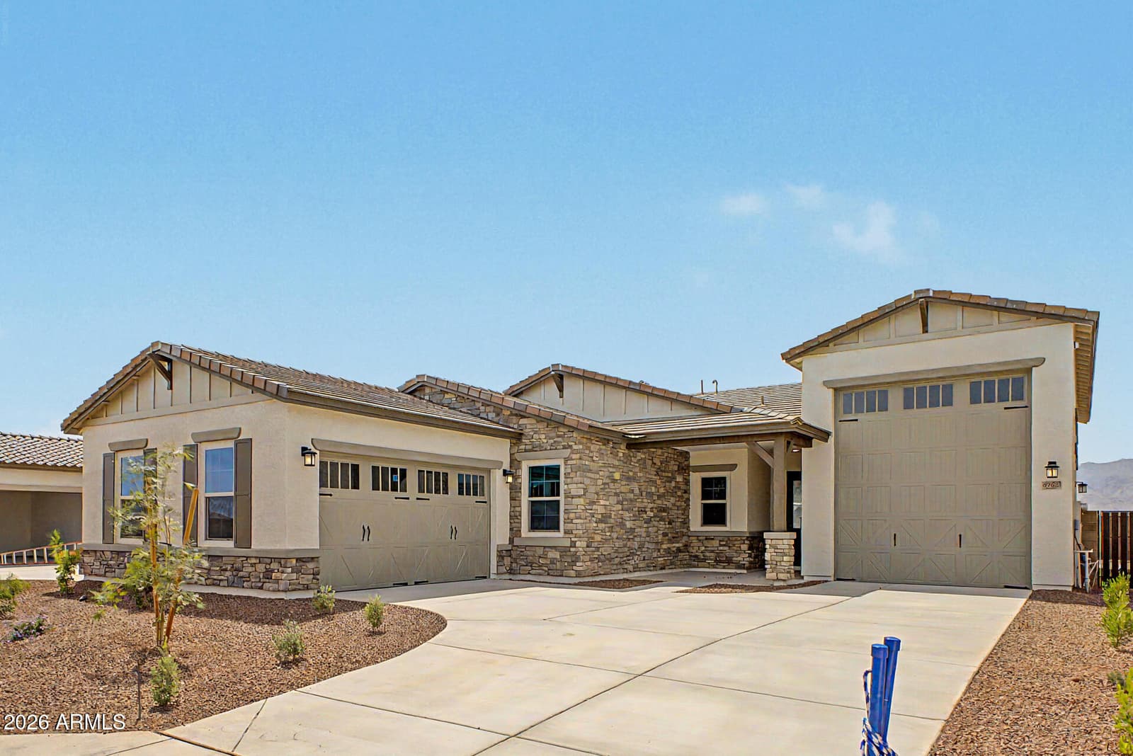 8762 N 173RD Avenue, Waddell, AZ 85355 — photo 4 of 33