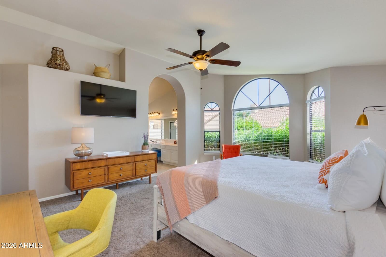 1585 W HONEYSUCKLE Lane, Chandler, AZ 85248 — photo 17 of 31