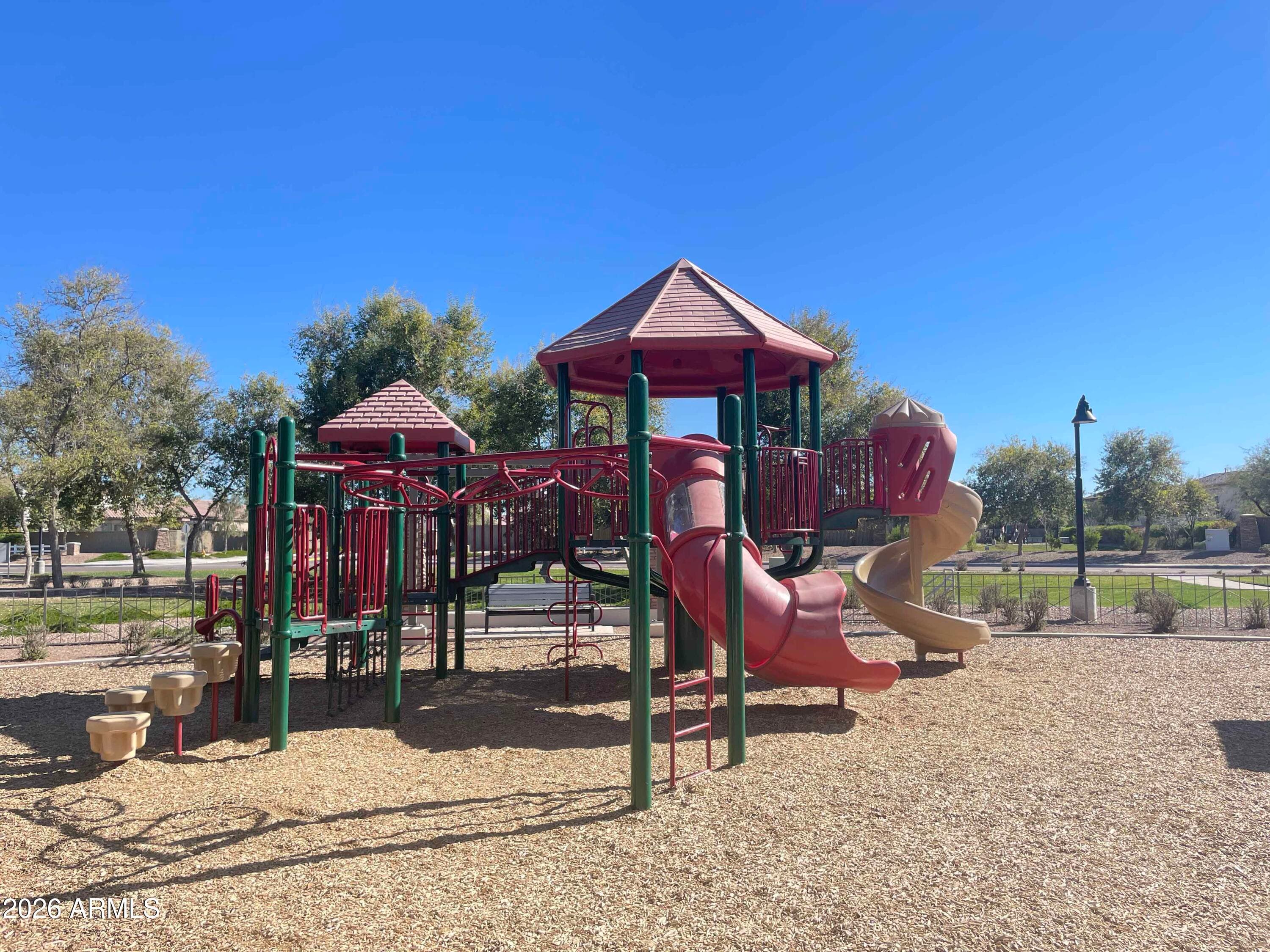 5011 S CARLYLE Drive, Gilbert, AZ 85298 — photo 43 of 44