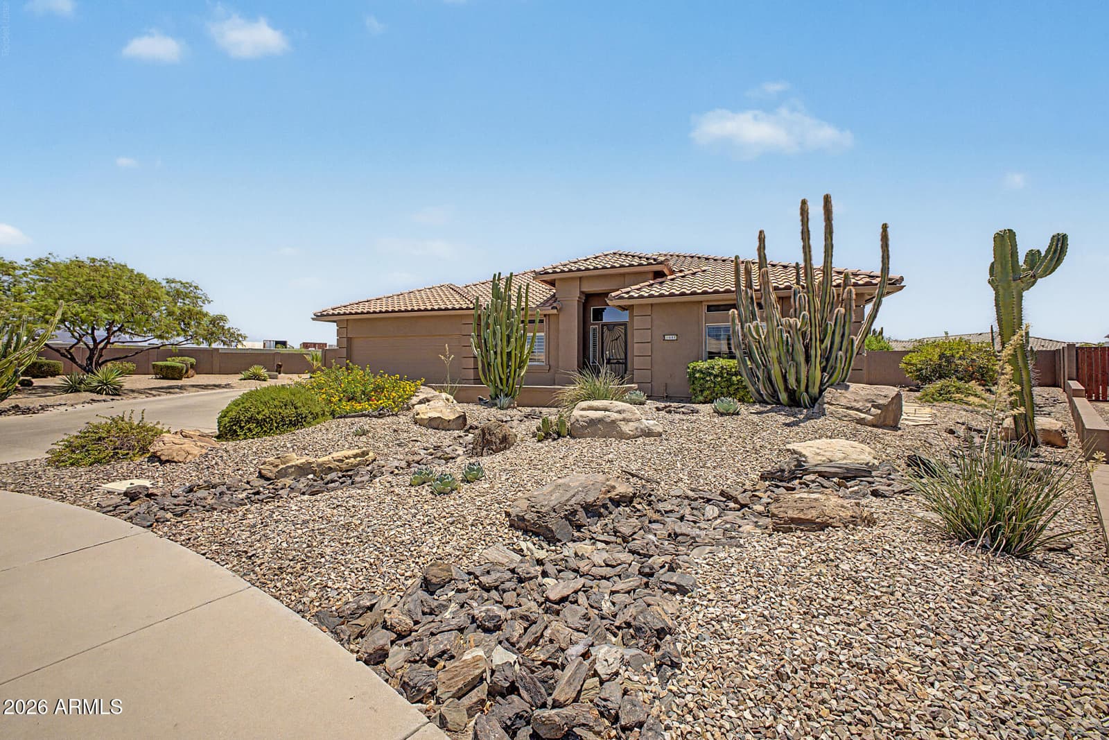 11547 E MEDINA Avenue, Mesa, AZ 85209 — photo 3 of 36