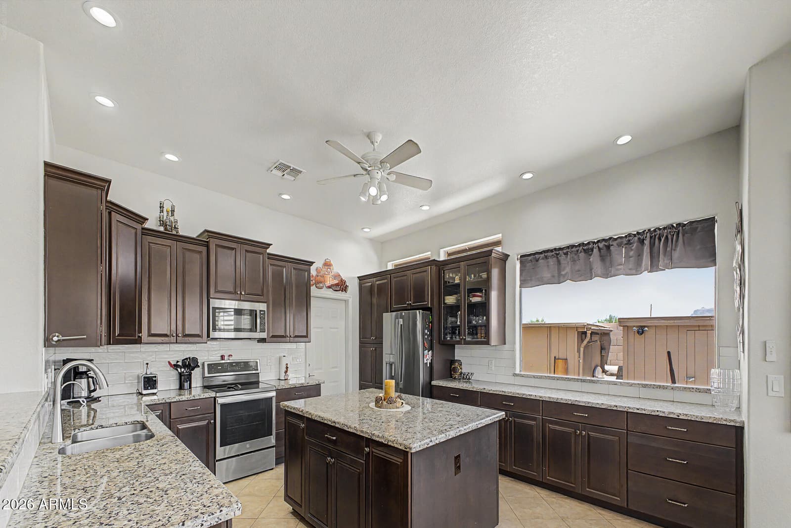 11547 E MEDINA Avenue, Mesa, AZ 85209 — photo 12 of 36