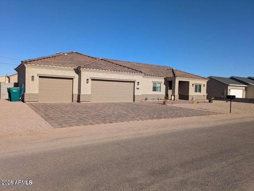 4080 N Turquoise Drive, Eloy, AZ 85131 — photo 3 of 22