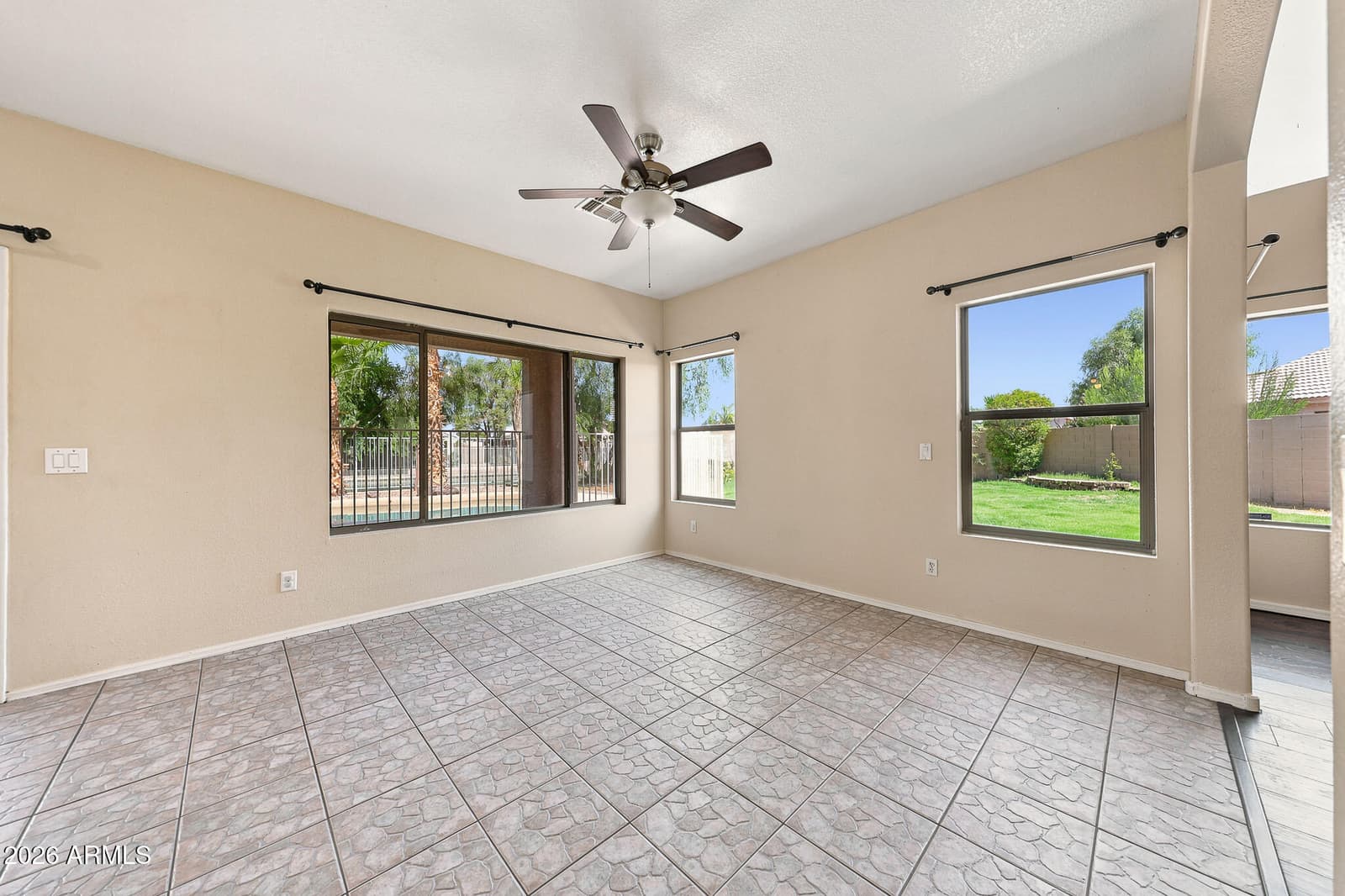10828 W Monte Vista Road, Avondale, AZ 85392 — photo 14 of 40