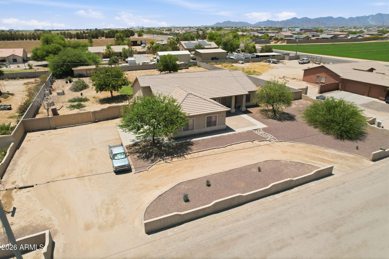 4424 S 180th Drive, Goodyear, AZ 85338 — photo 3 of 47