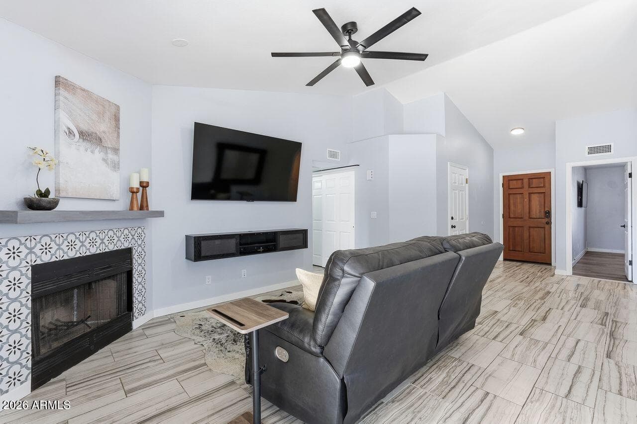 14668 N KINGS Way, Fountain Hills, AZ 85268 — photo 2 of 33