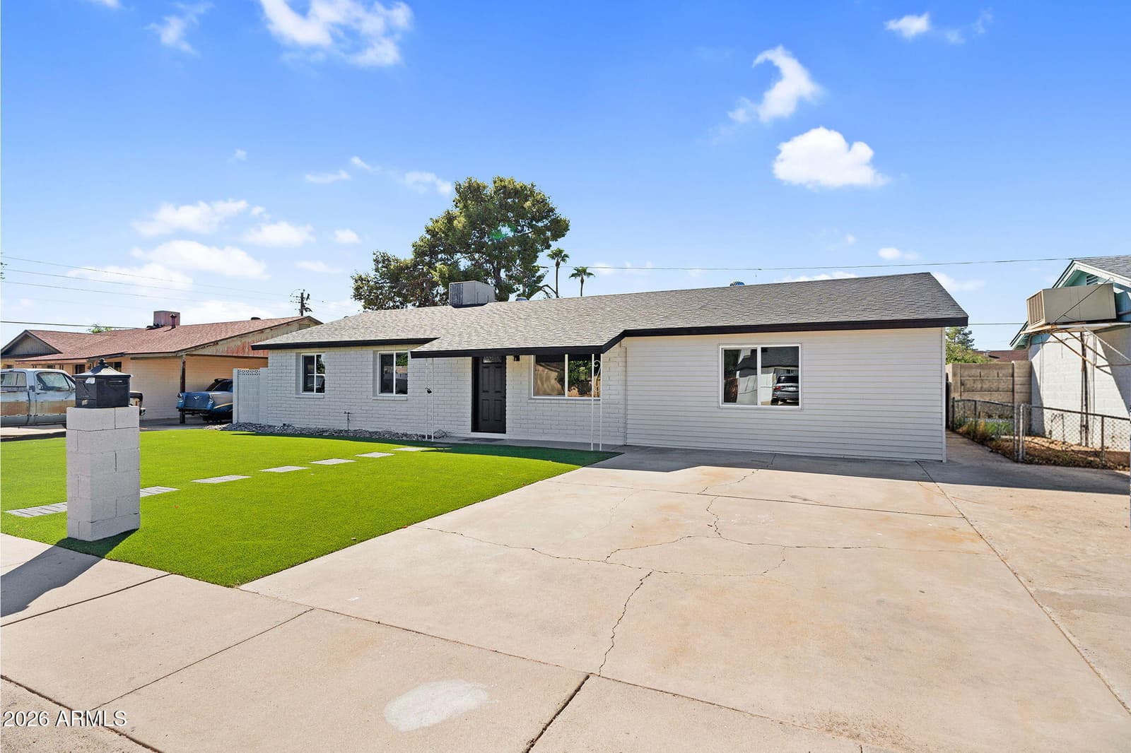 3545 E FRIESS Drive, Phoenix, AZ 85032 — photo 3 of 24