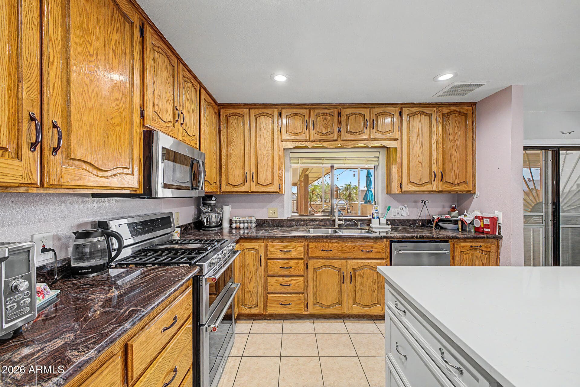 20537 W GORDON Way, Wittmann, AZ 85361 — photo 15 of 36