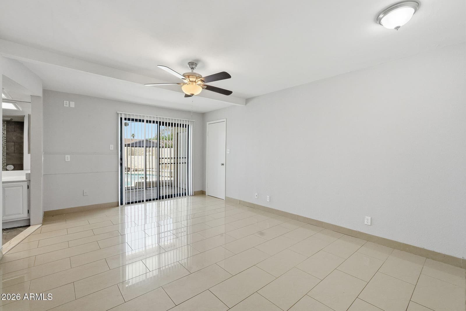 2254 W WETHERSFIELD Road, Phoenix, AZ 85029 — photo 6 of 34