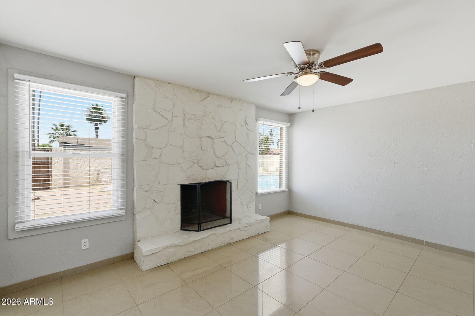 2254 W WETHERSFIELD Road, Phoenix, AZ 85029 — photo 7 of 34