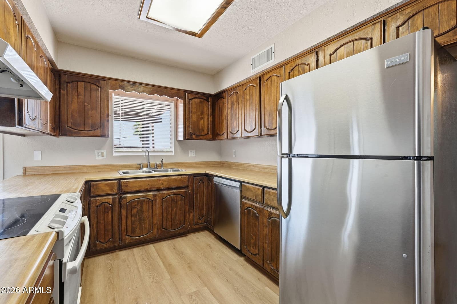 1301 E 29TH Avenue, Apache Junction, AZ 85119 — photo 12 of 34