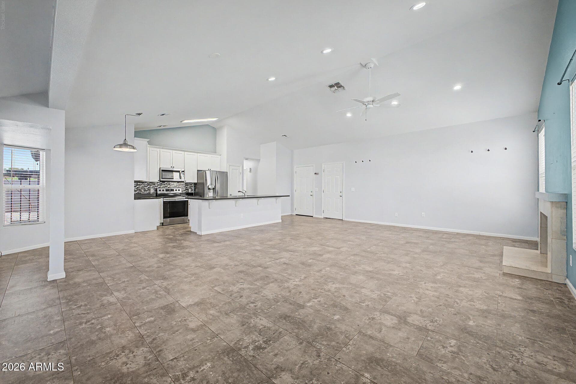 8556 W CHARTER OAK Road, Peoria, AZ 85381 — photo 6 of 29