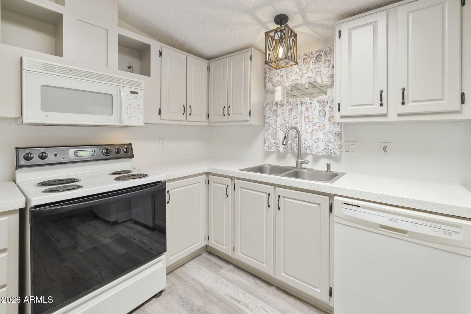 3700 S TOMAHAWK Road 70, Apache Junction, AZ 85119 — photo 20 of 64