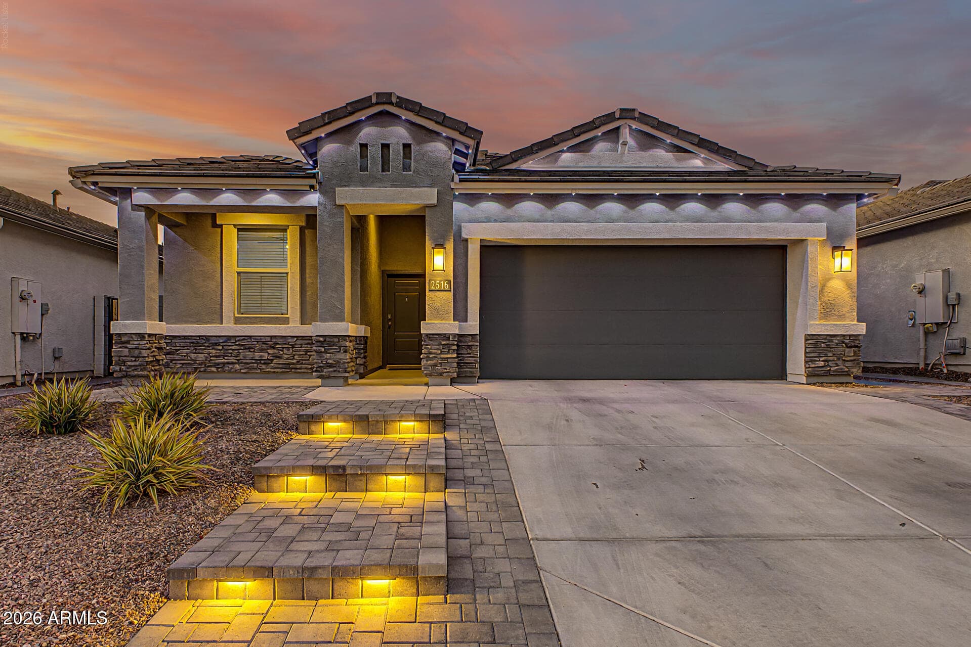 2516 W SEAVER Avenue, Apache Junction, AZ 85120 — photo 2 of 46