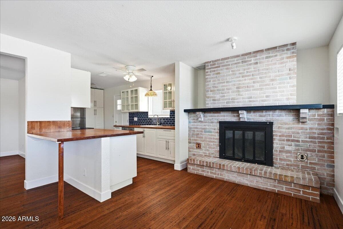 1019 W 10TH Street, Tempe, AZ 85281 — photo 11 of 34