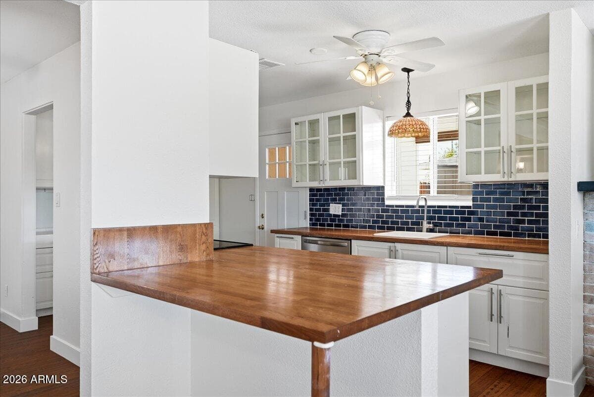 1019 W 10TH Street, Tempe, AZ 85281 — photo 9 of 34