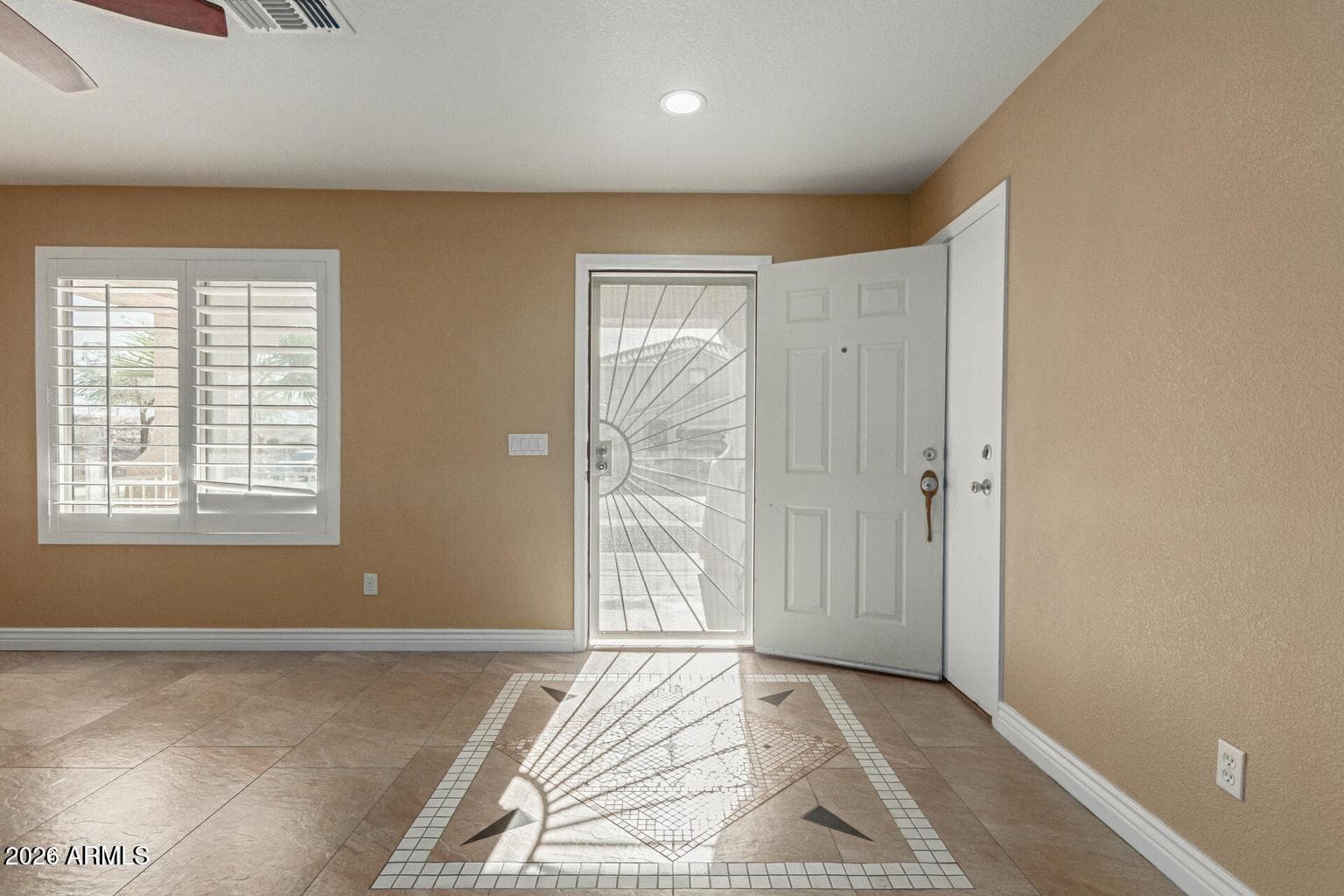 990 E DORIS Street, Avondale, AZ 85323 — photo 8 of 50