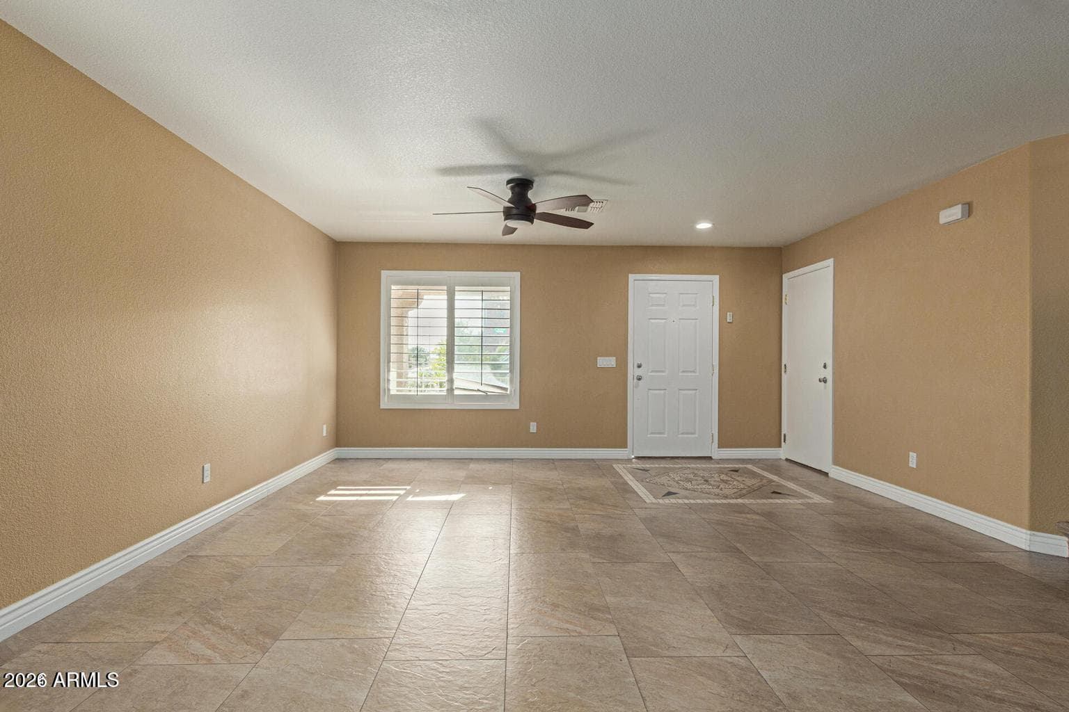 990 E DORIS Street, Avondale, AZ 85323 — photo 11 of 50