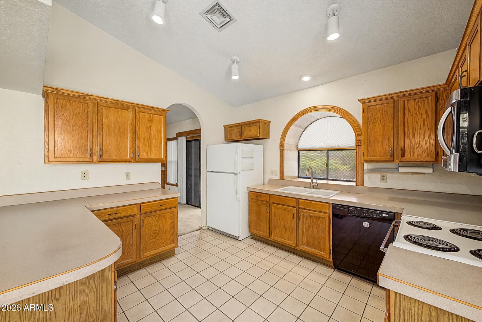 13202 S 36TH Place, Phoenix, AZ 85044 — photo 11 of 33