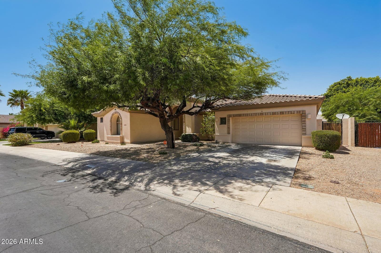 14450 W AVALON Drive, Goodyear, AZ 85395 — photo 3 of 46