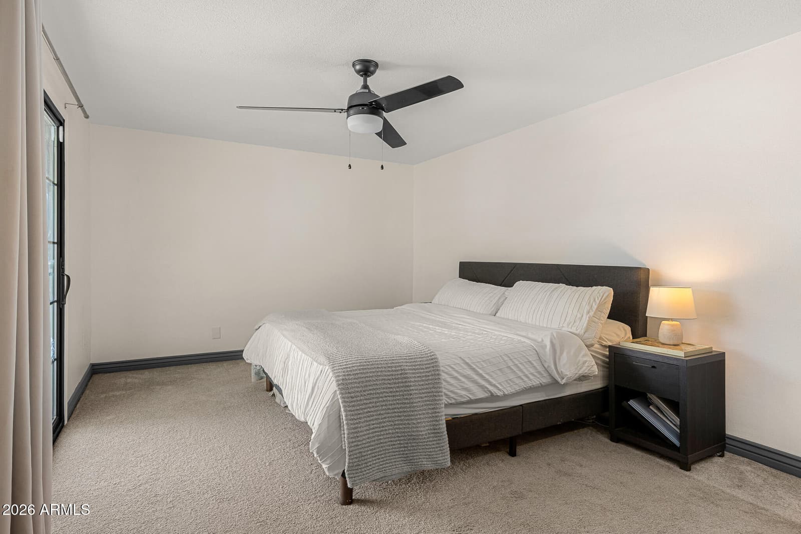 13828 N 41ST Place, Phoenix, AZ 85032 — photo 8 of 17