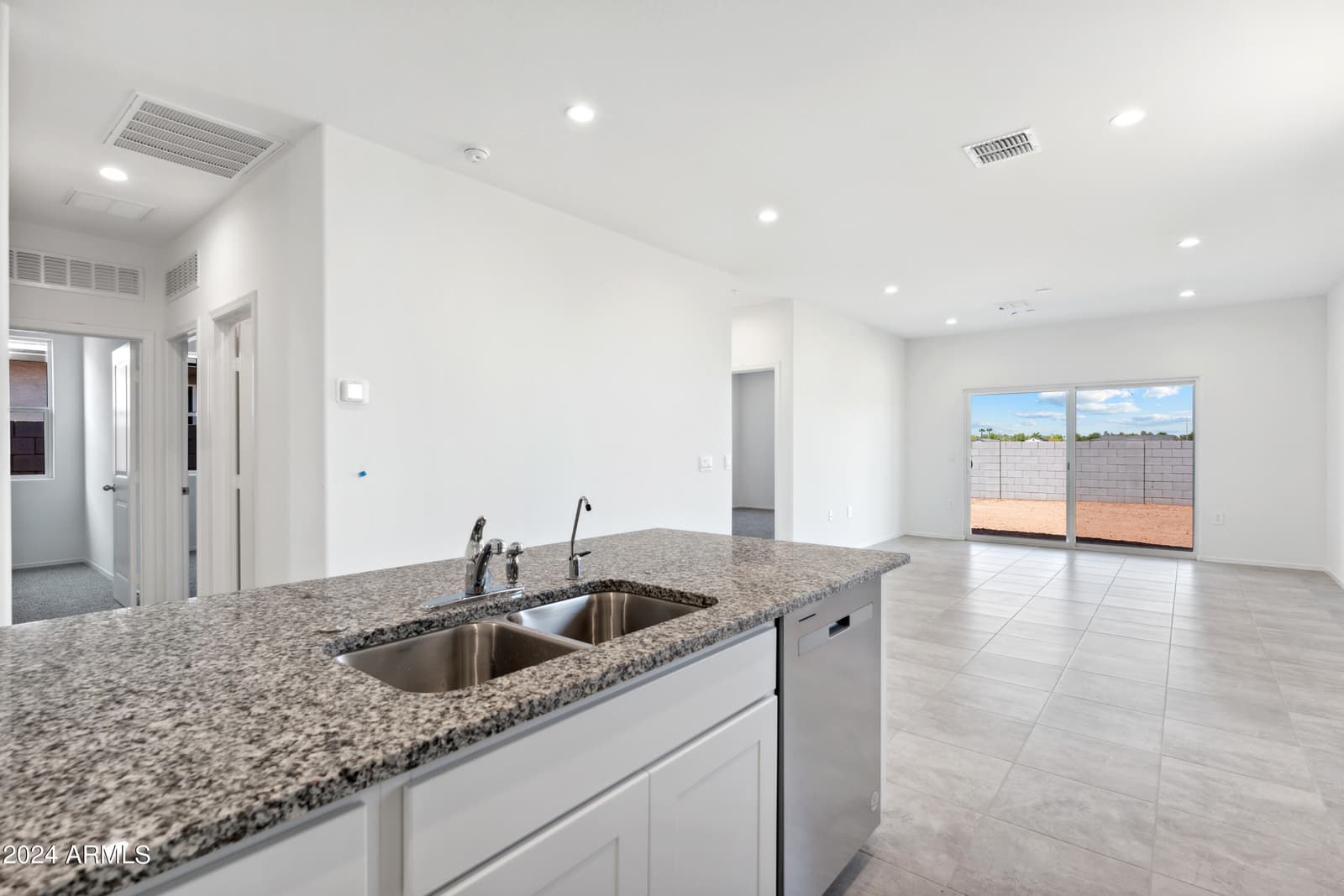 471 W KEATING Street, Florence, AZ 85132 — photo 7 of 29