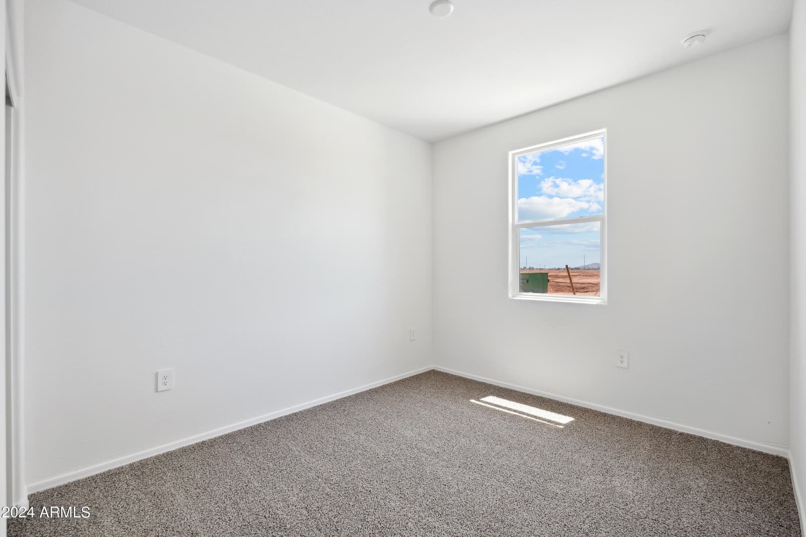 471 W KEATING Street, Florence, AZ 85132 — photo 8 of 29