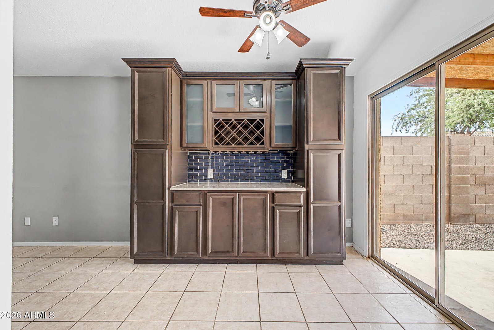 896 E GRAHAM Lane, Apache Junction, AZ 85119 — photo 10 of 28
