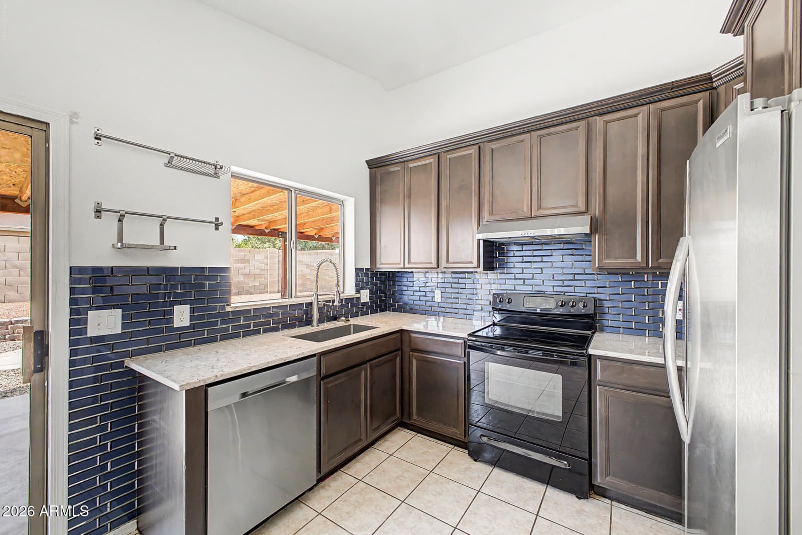 896 E GRAHAM Lane, Apache Junction, AZ 85119 — photo 11 of 28