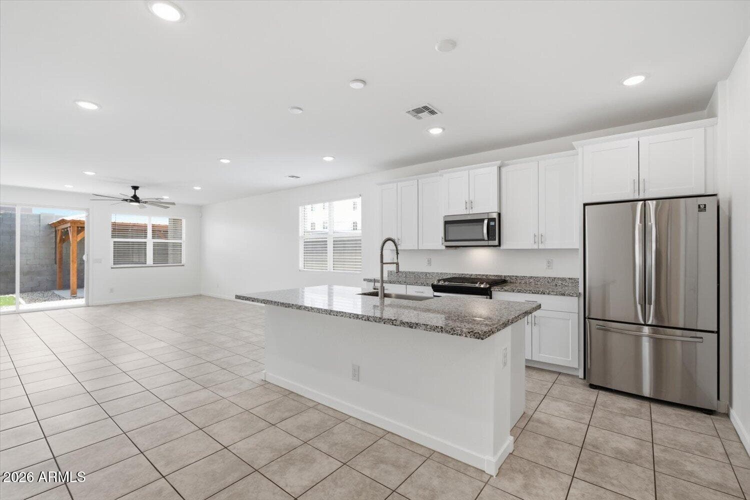 9053 W Agora Lane, Tolleson, AZ 85353 — photo 6 of 35