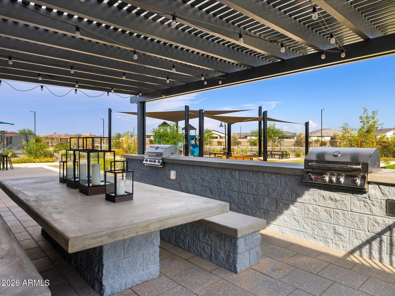 15808 W HONEYSUCKLE Drive, Surprise, AZ 85387 — photo 5 of 28