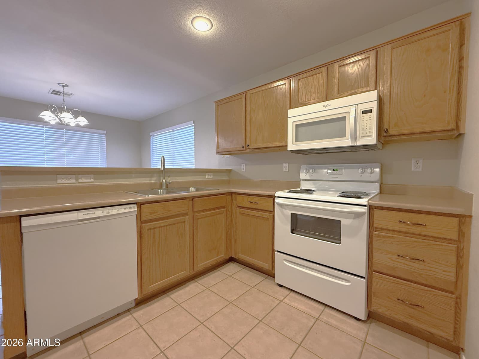 4028 W LONE CACTUS Drive, Glendale, AZ 85308 — photo 7 of 26
