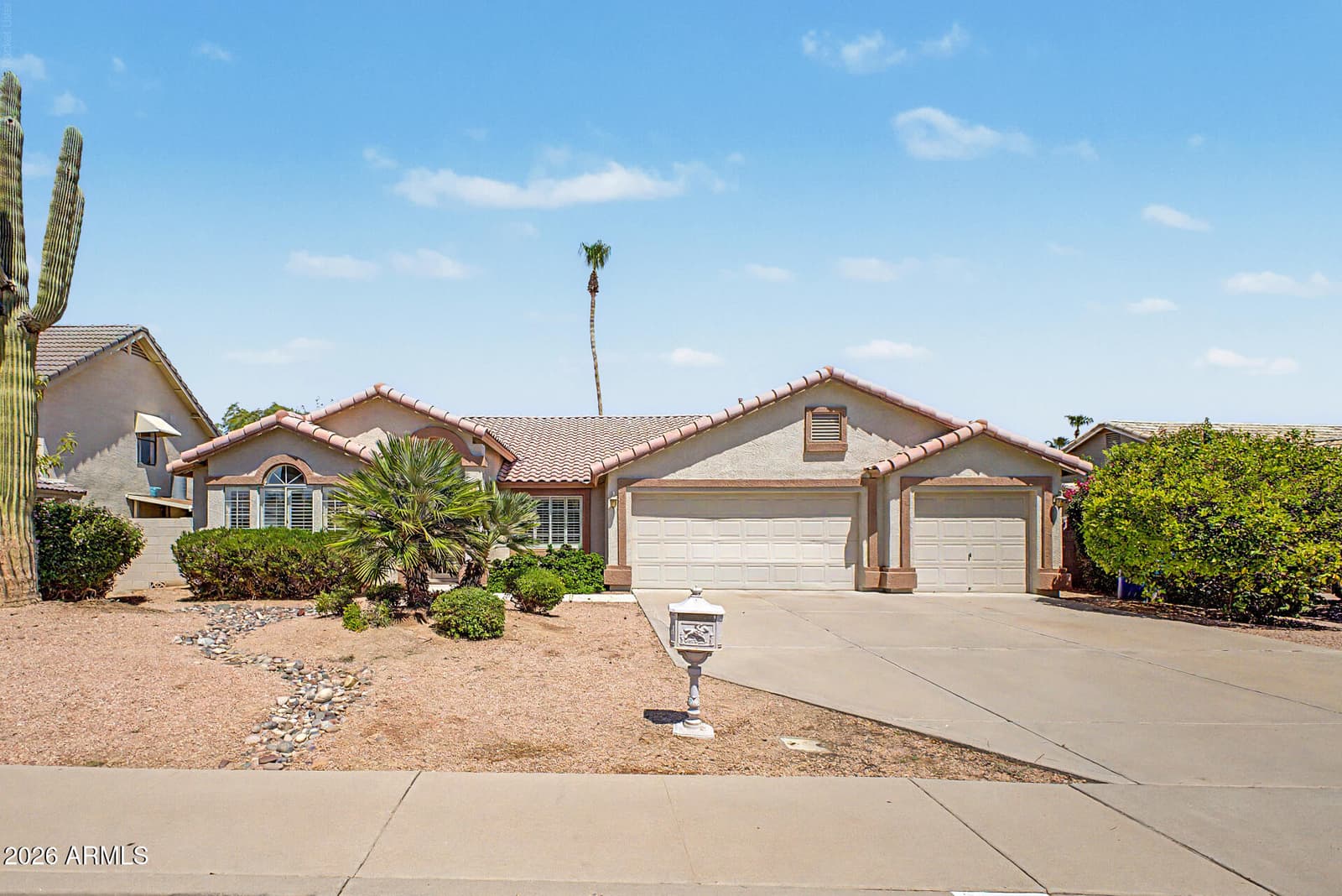2329 N ACACIA, Mesa, AZ 85213 — photo 1 of 21