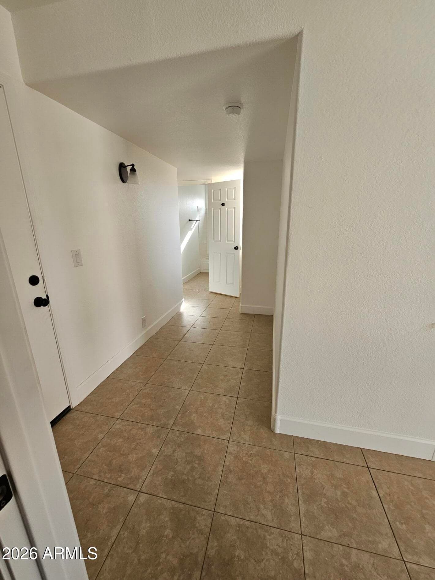 8002 W STELLA Avenue, Glendale, AZ 85303 — photo 10 of 30