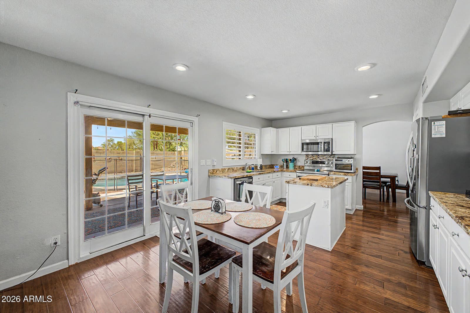 8552 W PURDUE Avenue, Peoria, AZ 85345 — photo 11 of 33