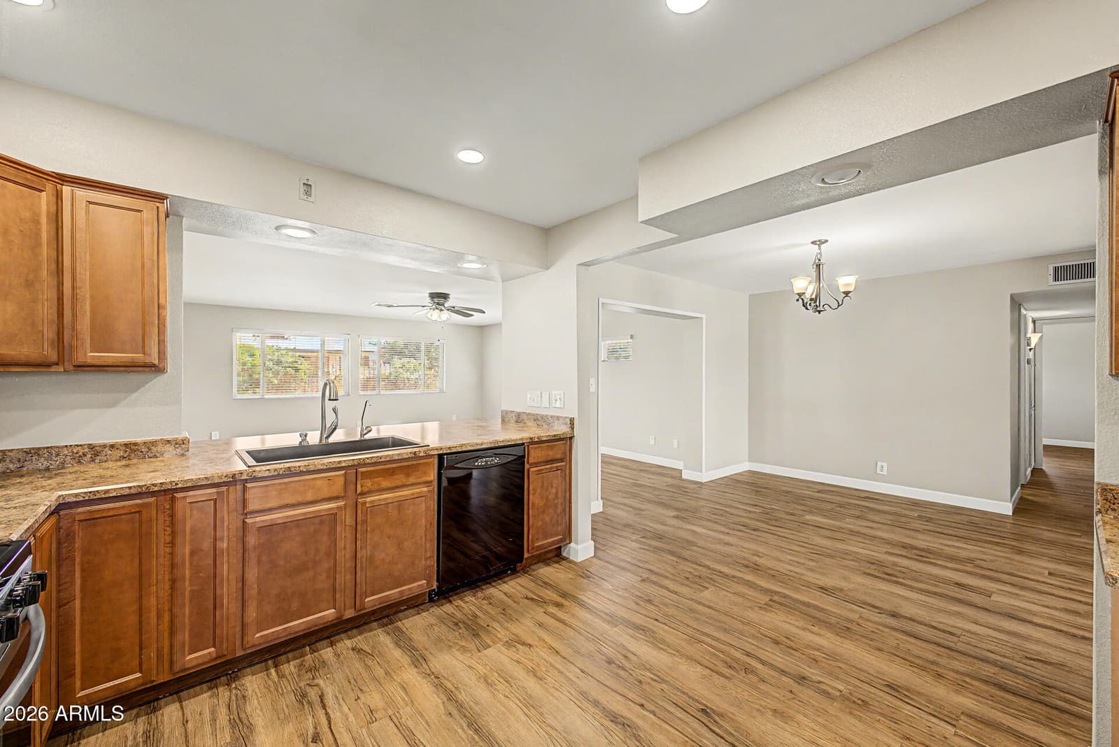 6656 E Decatur Street, Mesa, AZ 85205 — photo 13 of 34