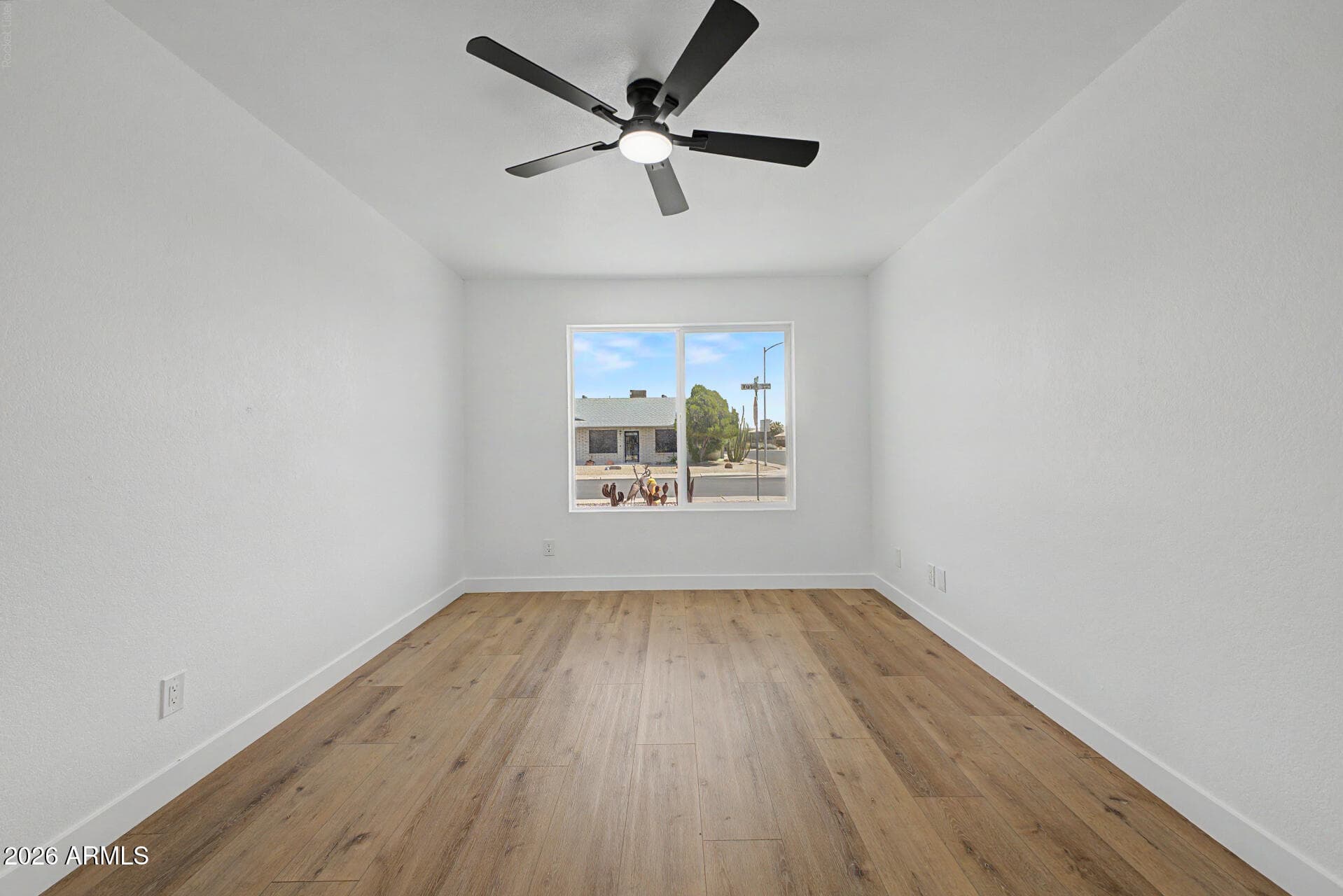 9684 W VOGEL Avenue, Peoria, AZ 85345 — photo 12 of 26