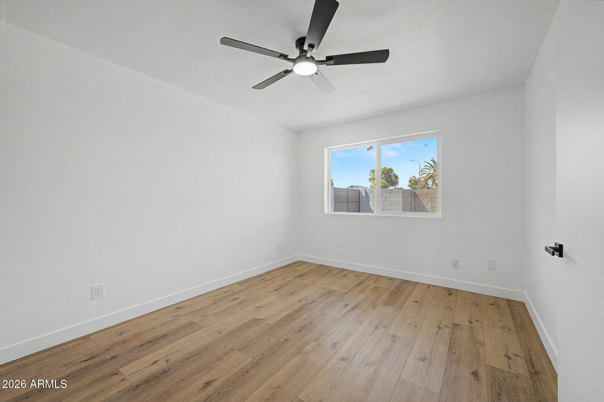 9684 W VOGEL Avenue, Peoria, AZ 85345 — photo 14 of 26