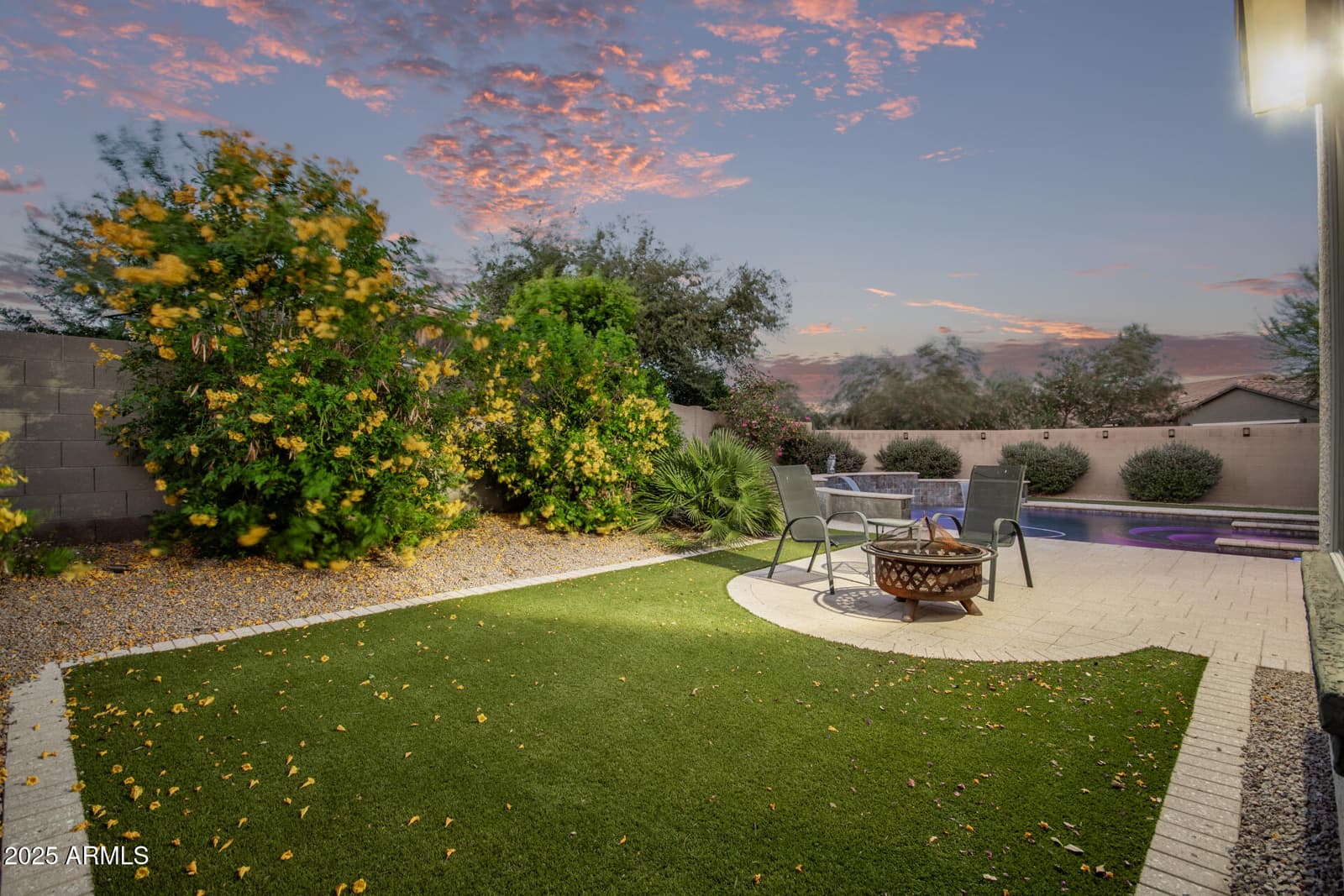 1076 E KENSINGTON Road, Gilbert, AZ 85297 — photo 41 of 69