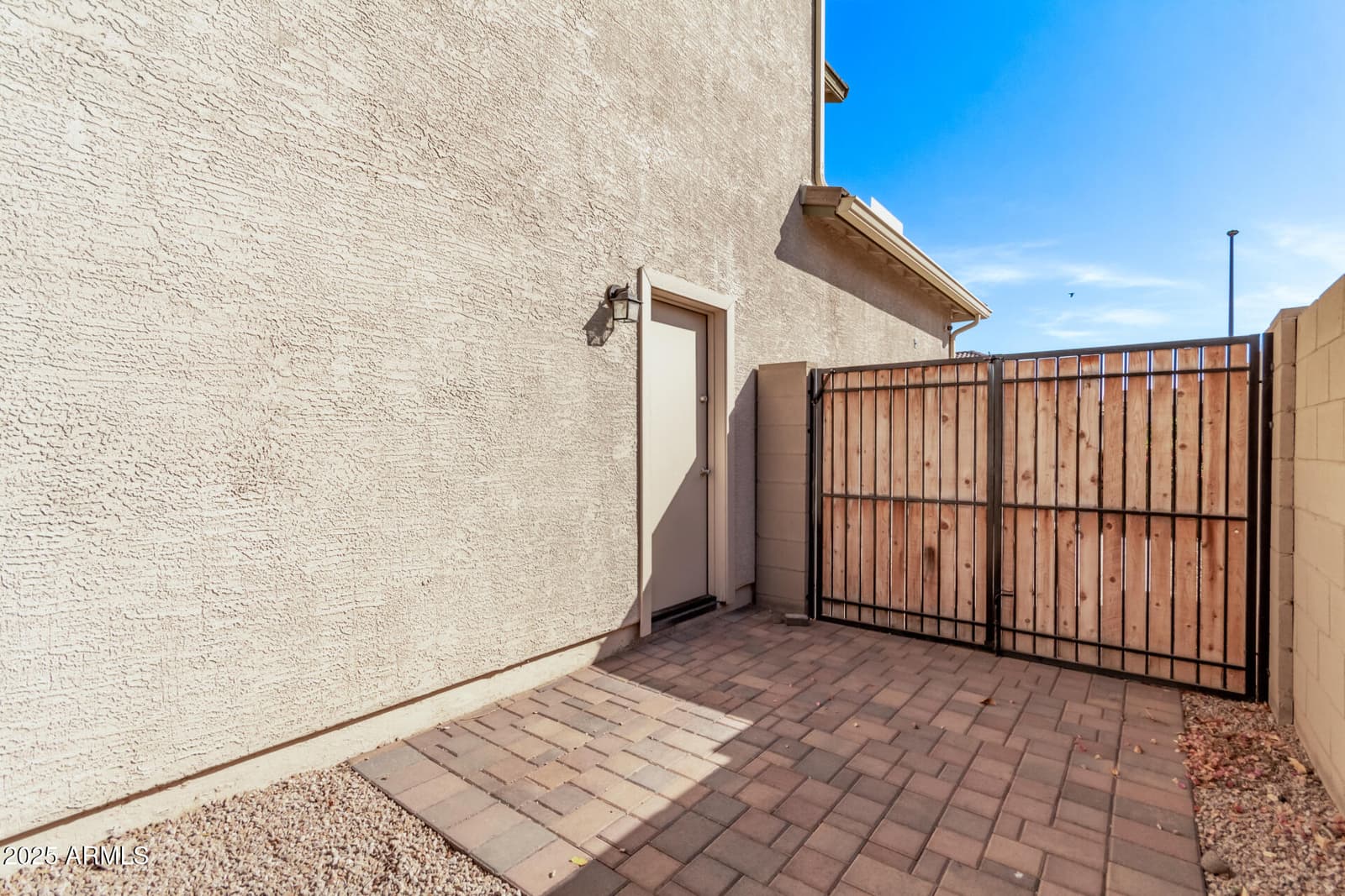 1076 E KENSINGTON Road, Gilbert, AZ 85297 — photo 52 of 69