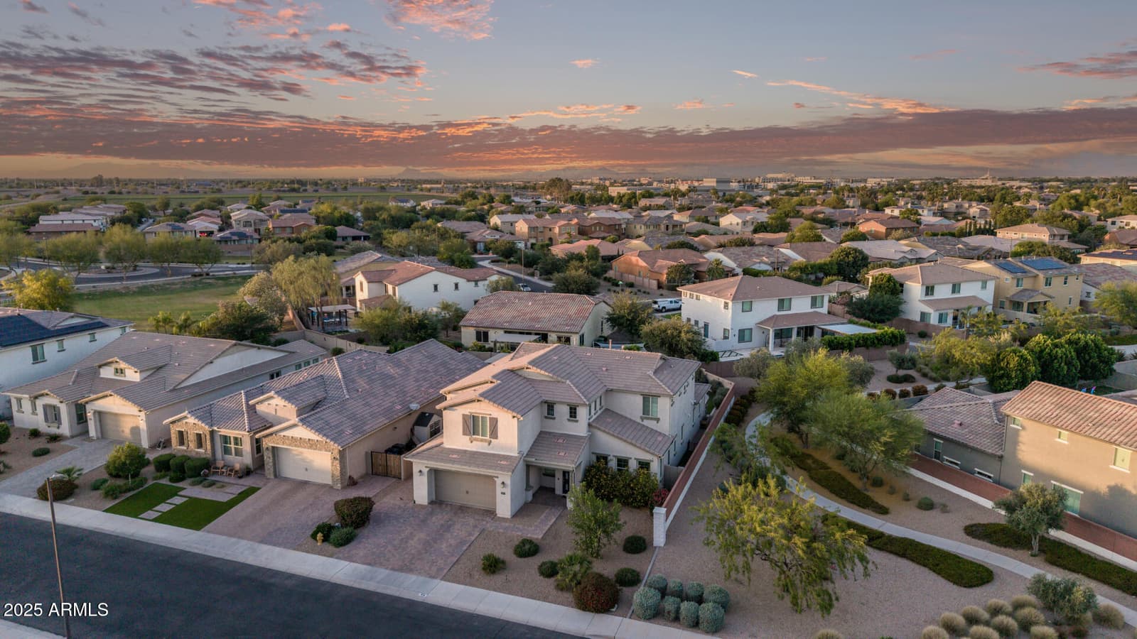 1076 E KENSINGTON Road, Gilbert, AZ 85297 — photo 54 of 69