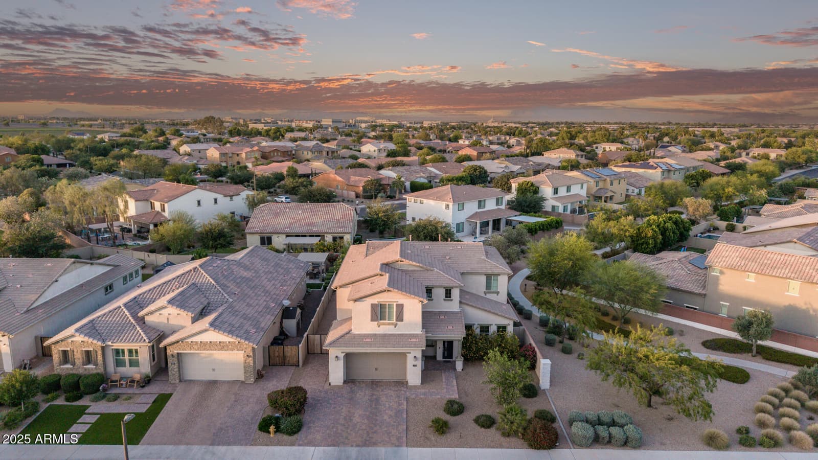 1076 E KENSINGTON Road, Gilbert, AZ 85297 — photo 56 of 69