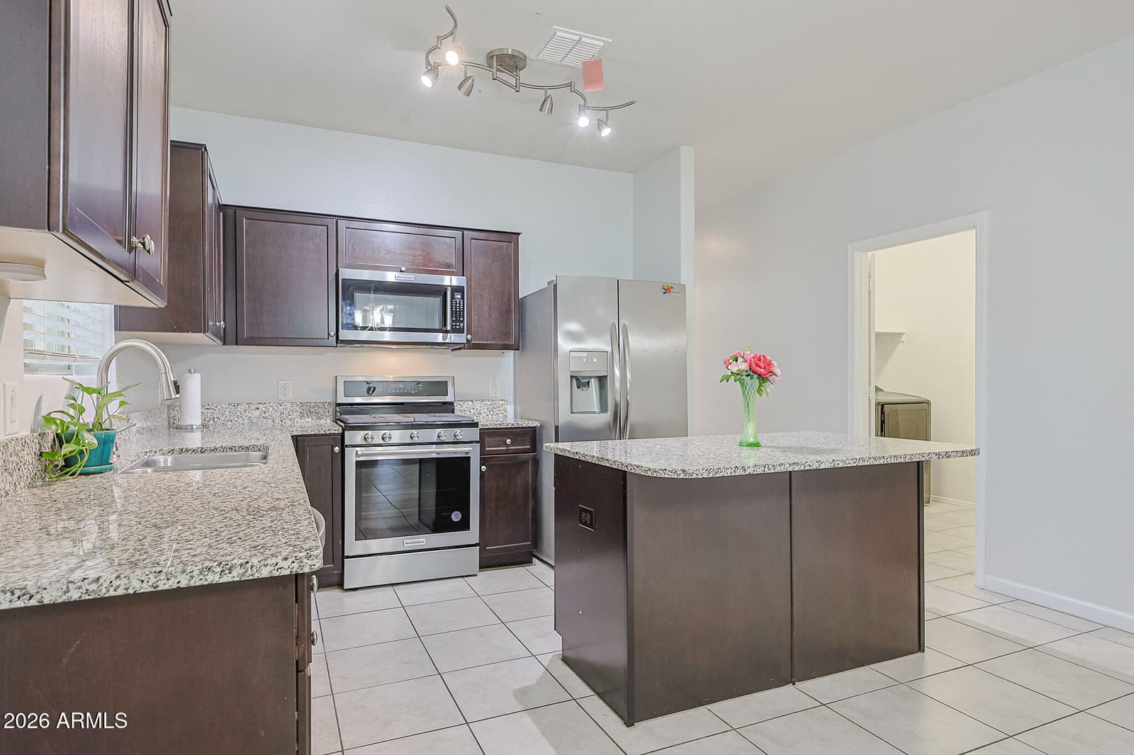 30236 W CATALINA Drive, Buckeye, AZ 85396 — photo 6 of 31