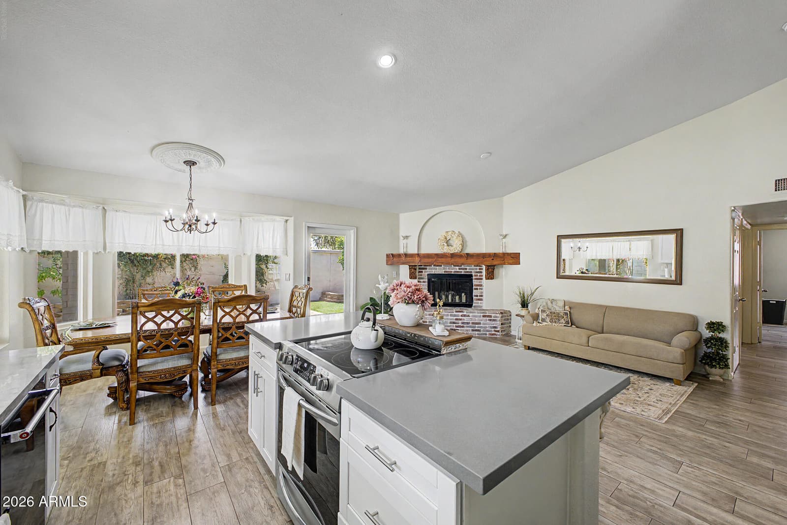 1929 E MARQUETTE Drive, Gilbert, AZ 85234 — photo 12 of 56